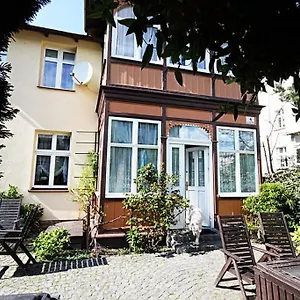 apartament-z-ogrdkiem.gdanskhotel.org/