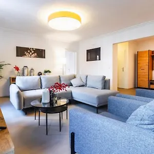 Experience From A Stylish And Modern Appartement